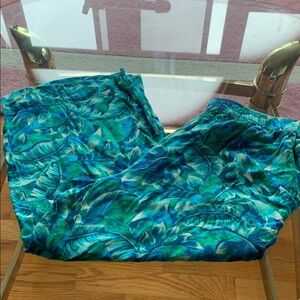 Caribbean Joe Blue and Green Island capris